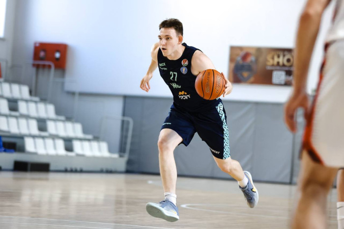 Начинаем сезон с победы!77